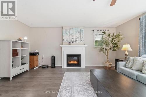 175 Brock Street, Goderich (Goderich (Town)), ON - Indoor Photo Showing Living Room With Fireplace