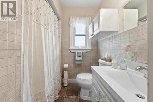 175 Brock Street, Goderich (Goderich (Town)), ON - Indoor Photo Showing Bathroom