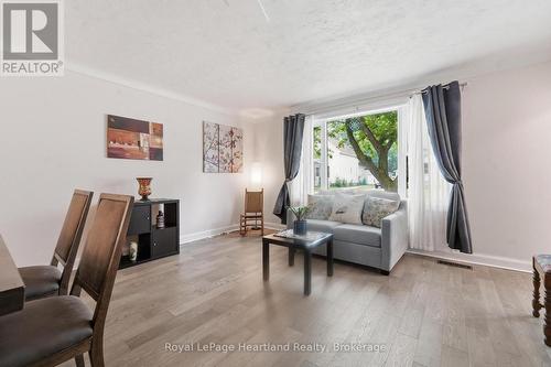 175 Brock Street, Goderich (Goderich (Town)), ON - Indoor Photo Showing Living Room