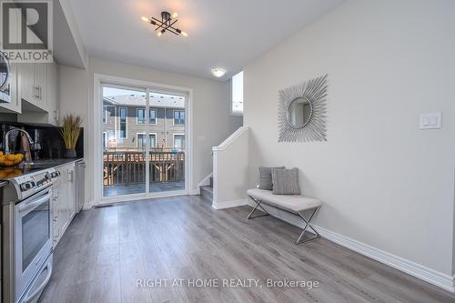 Large kitchen add an island for additional storage - 112 Hollywood Court, Cambridge, ON - Indoor