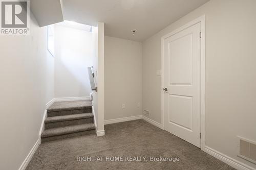 112 Hollywood Court, Cambridge, ON - Indoor Photo Showing Other Room