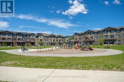 Park, Basketball Court, Tons of stores, 2 min walk - 112 Hollywood Court, Cambridge, ON - Outdoor With Facade