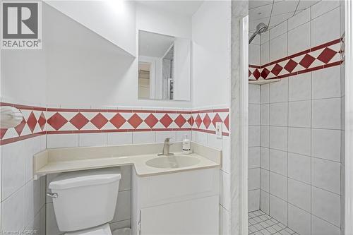 36 Skylark Drive, Hamilton, ON - Indoor Photo Showing Bathroom