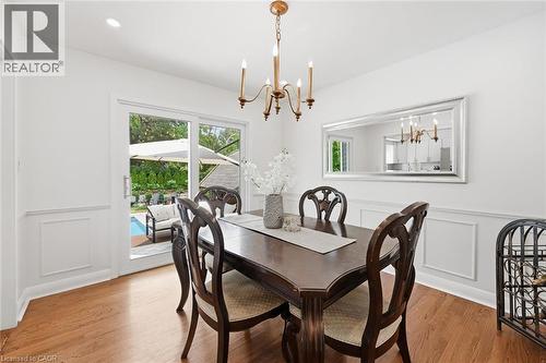 4065 Melba Lane, Burlington, ON - Indoor Photo Showing Dining Room