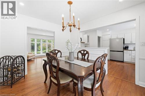 4065 Melba Lane, Burlington, ON - Indoor Photo Showing Dining Room