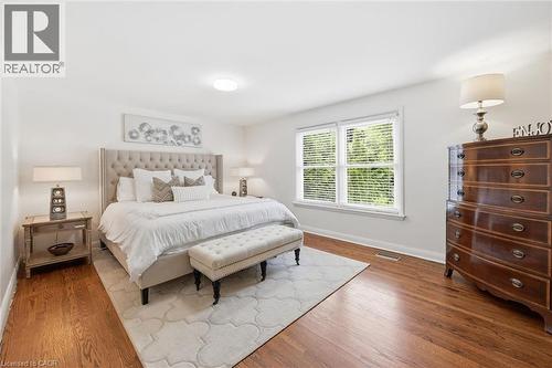4065 Melba Lane, Burlington, ON - Indoor Photo Showing Bedroom