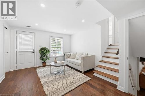 4065 Melba Lane, Burlington, ON - Indoor Photo Showing Living Room