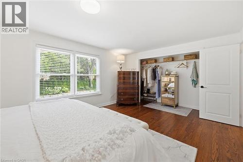 4065 Melba Lane, Burlington, ON - Indoor Photo Showing Bedroom