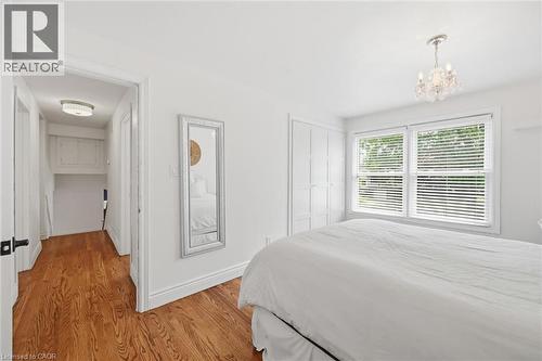 4065 Melba Lane, Burlington, ON - Indoor Photo Showing Bedroom