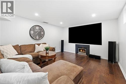 4065 Melba Lane, Burlington, ON - Indoor Photo Showing Living Room With Fireplace
