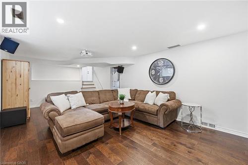 4065 Melba Lane, Burlington, ON - Indoor Photo Showing Living Room
