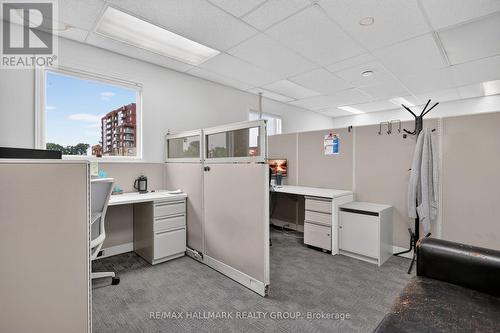 818 Boyd Avenue, Ottawa, ON 