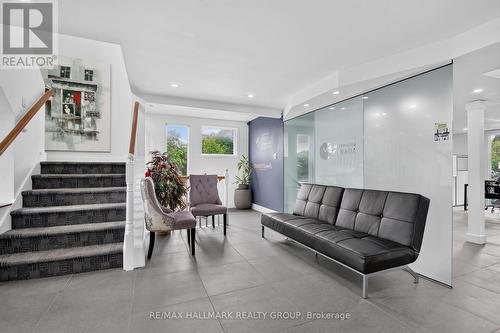 818 Boyd Avenue, Ottawa, ON 