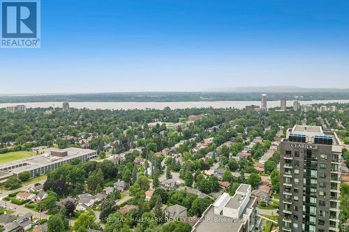 818 Boyd Avenue, Ottawa, ON 