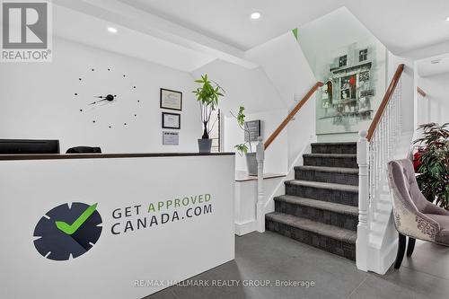 818 Boyd Avenue, Ottawa, ON 