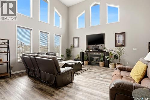 9 Mckenzie Pointe, White City, SK - Indoor Photo Showing Living Room