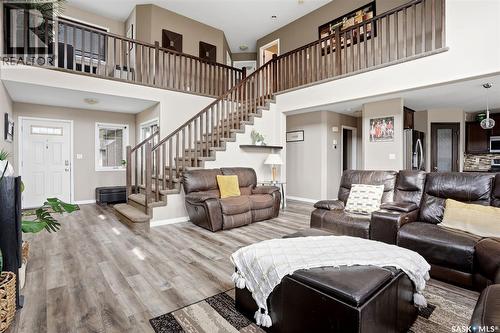 9 Mckenzie Pointe, White City, SK - Indoor Photo Showing Living Room