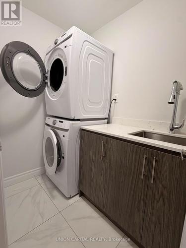1 Waterleaf Road, Markham, ON - Indoor Photo Showing Laundry Room