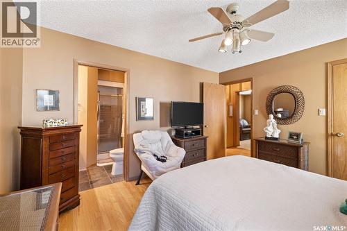 3147 Harding Street, Regina, SK - Indoor Photo Showing Bedroom