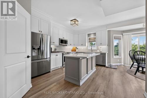 36 Beverly Street, Springwater, ON - Indoor Photo Showing Kitchen With Upgraded Kitchen