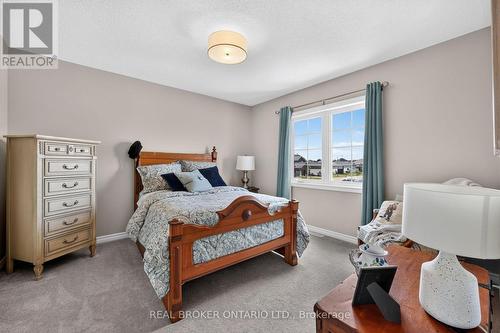 36 Beverly Street, Springwater, ON - Indoor Photo Showing Bedroom