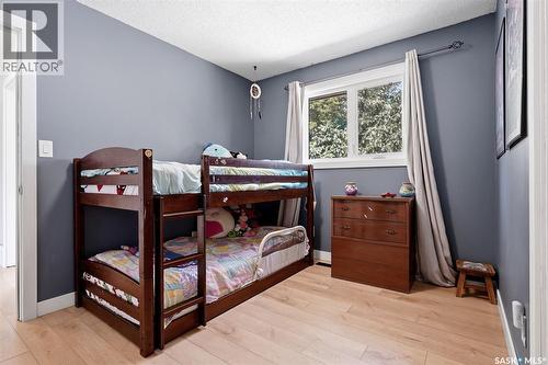614 3Rd Avenue, Pilot Butte, SK - Indoor Photo Showing Bedroom