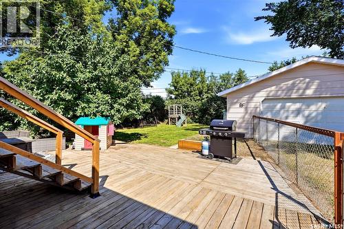 614 3Rd Avenue, Pilot Butte, SK - Outdoor With Deck Patio Veranda With Exterior