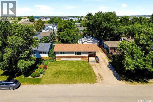 614 3Rd Avenue, Pilot Butte, SK - Outdoor