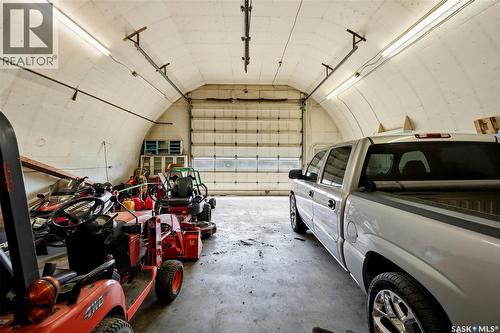 Donahue Acreage, Perdue Rm No. 346, SK - Indoor Photo Showing Garage