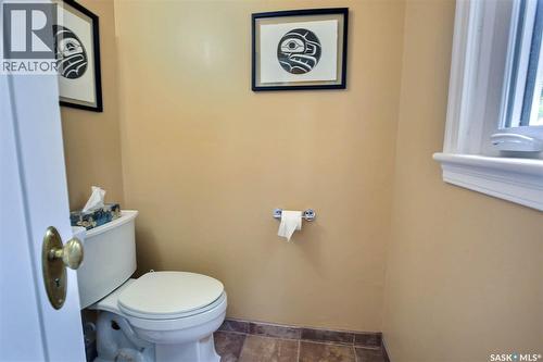 2834 Rae Street, Regina, SK - Indoor Photo Showing Bathroom