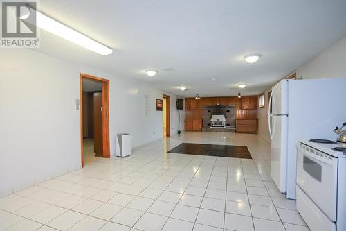24 Granite St, Sault Ste. Marie, ON - Indoor Photo Showing Kitchen
