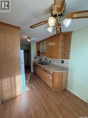 22 26 Shaw Street, Regina, SK - Indoor