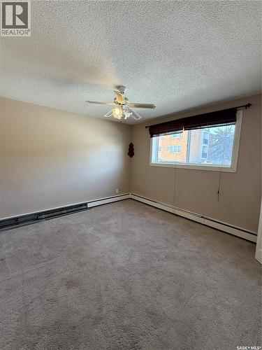 22 26 Shaw Street, Regina, SK - Indoor Photo Showing Other Room