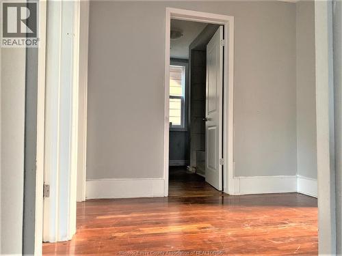 1076 Dougall, Windsor, ON - Indoor Photo Showing Other Room