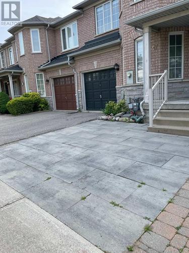 47 WATERTON CRESCENT , Richmond Hill, Ontario L4B 4L2 3