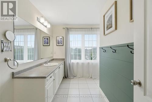 81 Trail Boulevard, Springwater, ON - Indoor Photo Showing Bathroom