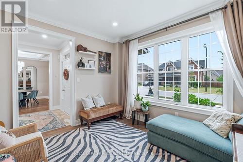 81 Trail Boulevard, Springwater, ON - Indoor Photo Showing Living Room