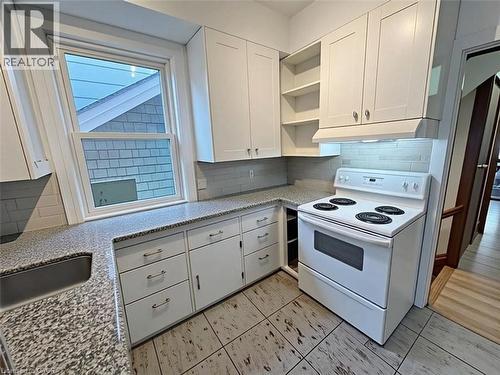 70 Belview Avenue Unit# 2, Hamilton, ON - Indoor Photo Showing Kitchen