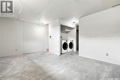 309 810 Hampton Circle, Saskatoon, SK - Indoor Photo Showing Garage