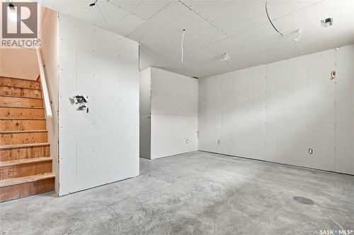 309 810 Hampton Circle, Saskatoon, SK - Indoor Photo Showing Garage