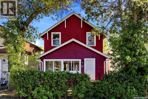 721 College Avenue, Regina, SK - Outdoor