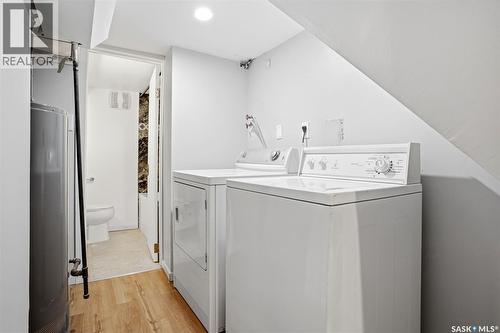 721 College Avenue, Regina, SK - Indoor Photo Showing Laundry Room