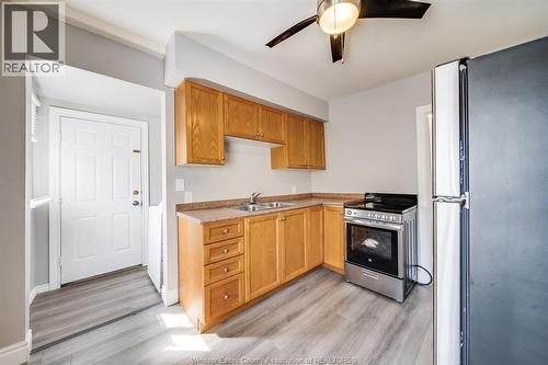 623 Edinborough, Windsor, ON - Indoor Photo Showing Kitchen With Double Sink