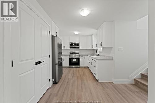 1861 Meldrum Unit# 2, Windsor, ON - Indoor Photo Showing Kitchen