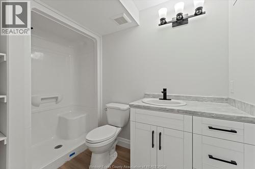 1861 Meldrum Unit# 2, Windsor, ON - Indoor Photo Showing Bathroom
