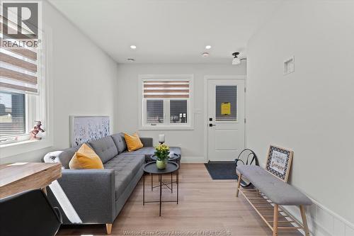 1861 Meighen Unit# 3, Windsor, ON - Indoor