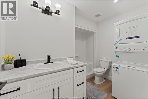 1861 Meighen Unit# 3, Windsor, ON - Indoor Photo Showing Bathroom