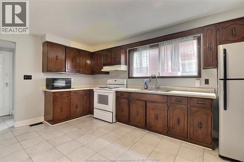 748 Pierre, Windsor, ON - Indoor Photo Showing Kitchen With Double Sink