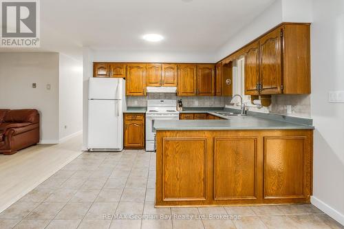 25 Albert Avenue, Tiny, ON - Indoor Photo Showing Kitchen