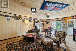 Garage - 